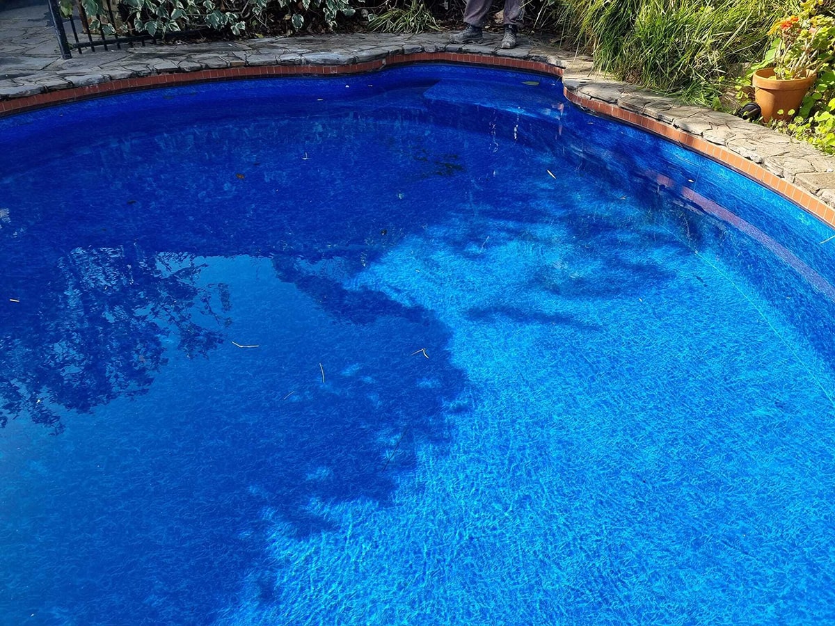 Kensington park - pool step