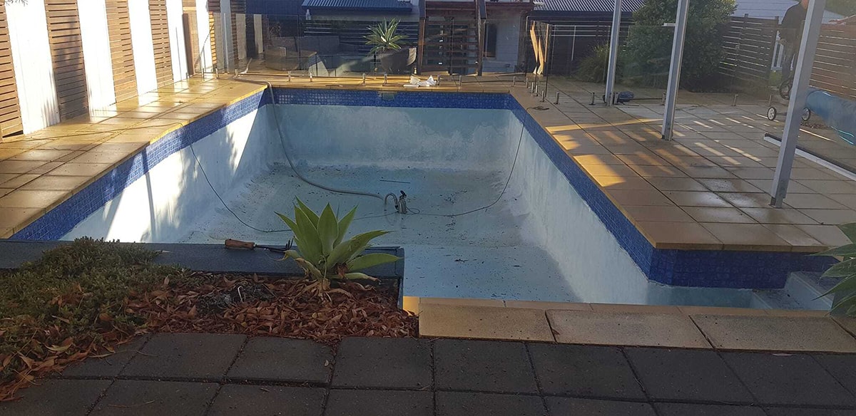 Seacliff Project - Old cracked swimming pool